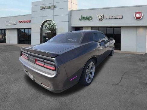 Used 2018 Dodge Challenger SXT w/ Super Sport Group (SS/T) RWD image 5