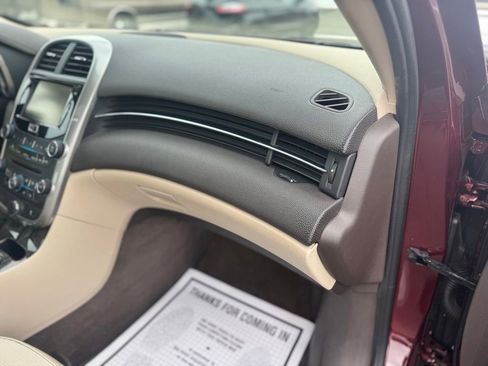 Used 2015 Chevrolet Malibu LT FWD image 21