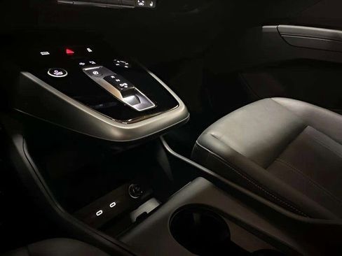 Used 2024 Audi Q4 e-tron Premium w/ Convenience Package image 53