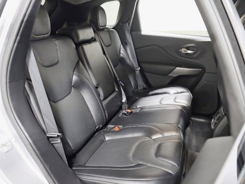 Used 2021 Jeep Cherokee Latitude Lux image 27