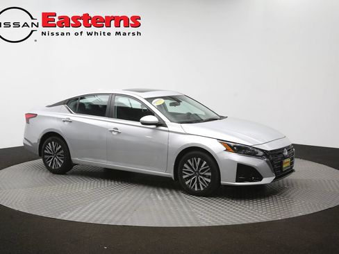 Used 2023 Nissan Altima 2.5 SV w/ SV Premium Package AWD/4WD image 49