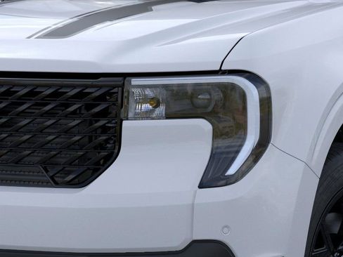 New 2026 Ford Maverick Lariat w/ Black Appearance Package image 11
