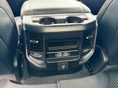 Used 2023 RAM 1500 Laramie AWD/4WD image 19