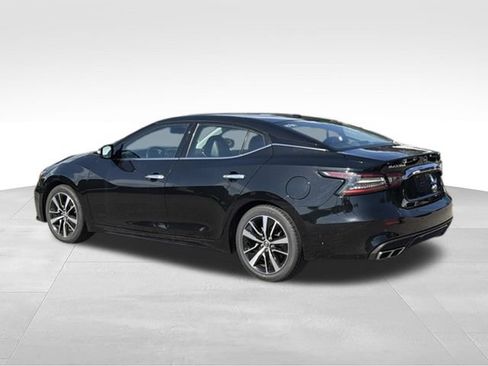 Used 2023 Nissan Maxima SV w/ Floor Mat Group FWD image 3