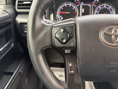 Used 2020 Toyota 4Runner Nightshade image 12