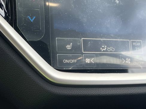 Used 2025 Subaru Ascent Premium w/ Popular Package #2 image 33