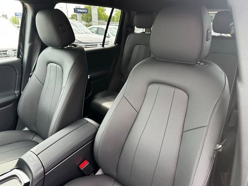 Used 2024 Mercedes-Benz EQB 300 4MATIC image 14