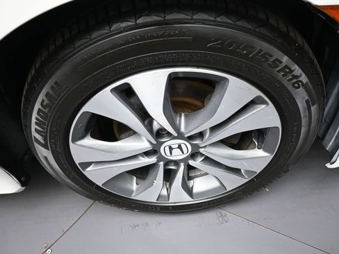 Used 2019 Honda Civic LX image 13