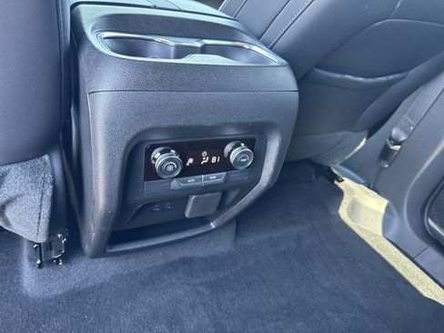 New 2026 Buick Enclave Preferred w/ Power Package AWD/4WD image 34