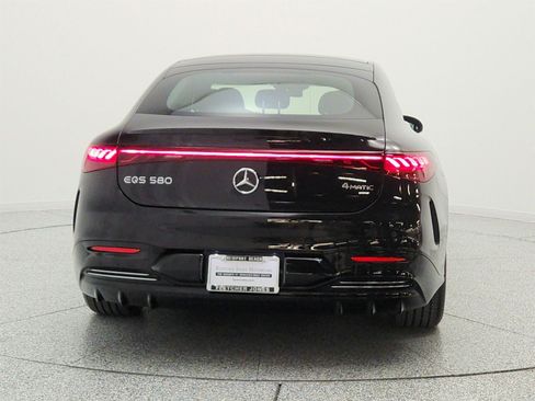 Used 2022 Mercedes-Benz EQS 580 4MATIC Sedan image 6