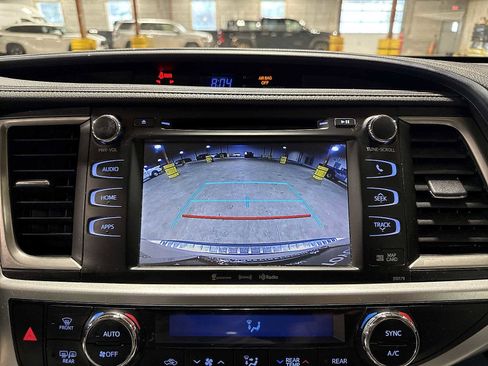 Used 2017 Toyota Highlander XLE w/ Protection Package #3 image 27