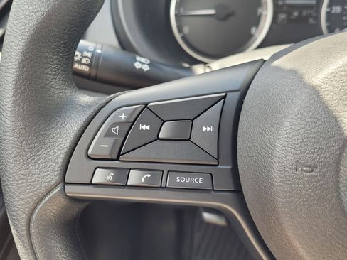 New 2025 Nissan Kicks Play S image 12