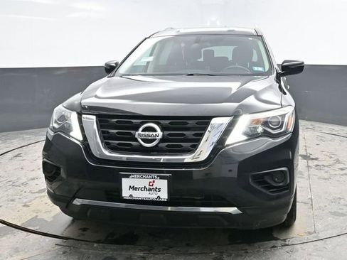 Used 2018 Nissan Pathfinder S image 2