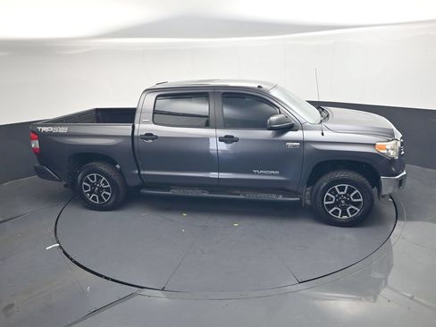 Used 2017 Toyota Tundra SR5 w/ TRD Off Road Package AWD/4WD image 32