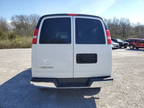 Used 2018 Chevrolet Express 2500 Work Van w/ Driver Convenience Package image 5