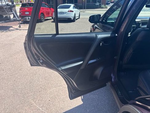 Used 2016 Toyota RAV4 SE w/ Advanced Technology Package FWD image 13