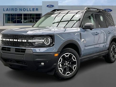 New 2025 Ford Bronco Sport Outer Banks w/ Outer Banks Tech Package+ image 1