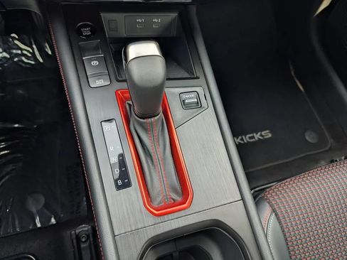 Certified 2025 Nissan Kicks SR w/ SR Premium Package FWD image 26