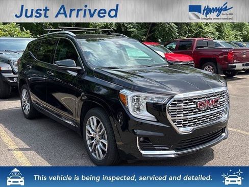 Certified 2024 GMC Terrain Denali w/ Denali Premium Package AWD/4WD image 3