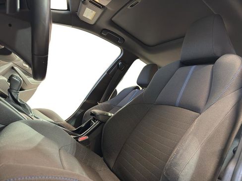 Used 2020 Toyota Corolla SE w/ SE Premium Package image 14