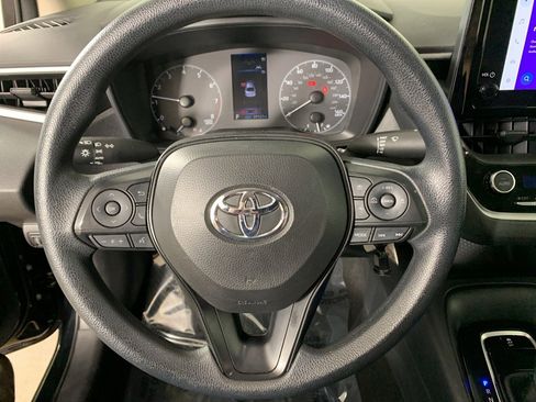 Used 2024 Toyota Corolla LE image 21