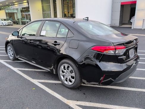New 2026 Toyota Corolla LE image 7
