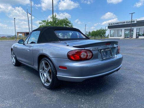 Used 2004 MAZDA MX-5 Miata MAZDASPEED w/ Grand Touring Pkg RWD image 14