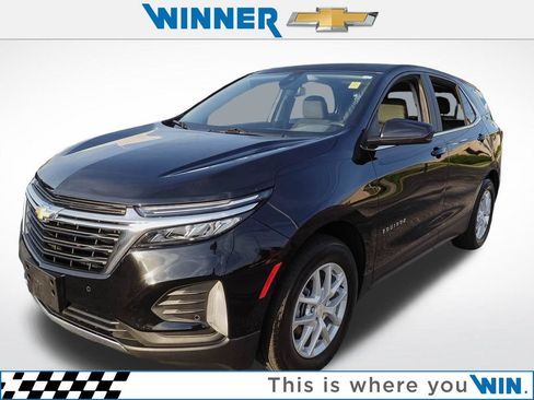 Used 2023 Chevrolet Equinox LT FWD image 1