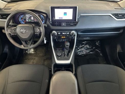 Used 2023 Toyota RAV4 LE AWD/4WD image 17