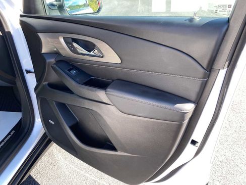 Used 2023 Chevrolet Traverse Premier w/ Redline Edition image 41