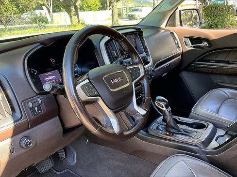 Used 2022 GMC Canyon Denali image 14