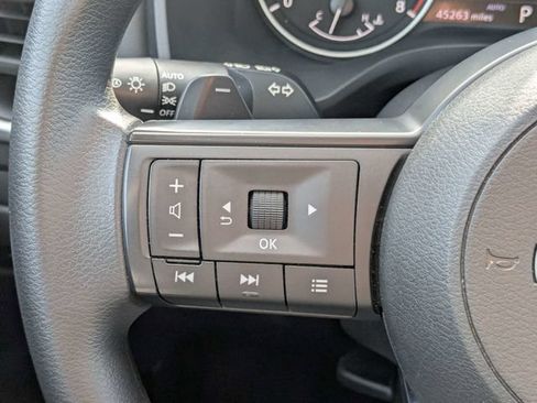 Used 2024 Nissan Rogue S AWD/4WD image 24