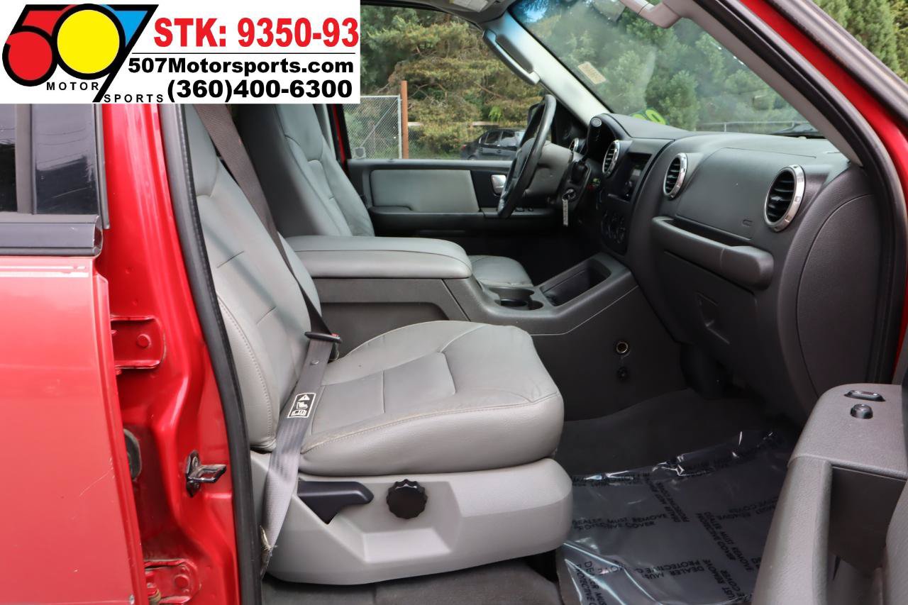 Used 2003 Ford Expedition XLT AWD/4WD image 18