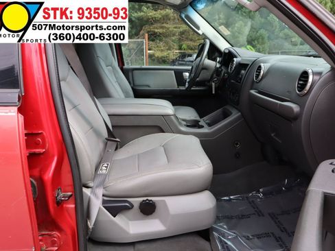 Used 2003 Ford Expedition XLT AWD/4WD image 18