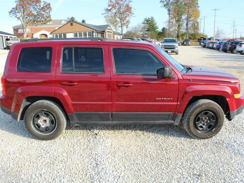 Used 2017 Jeep Patriot Sport w/ Power Value Group image 6