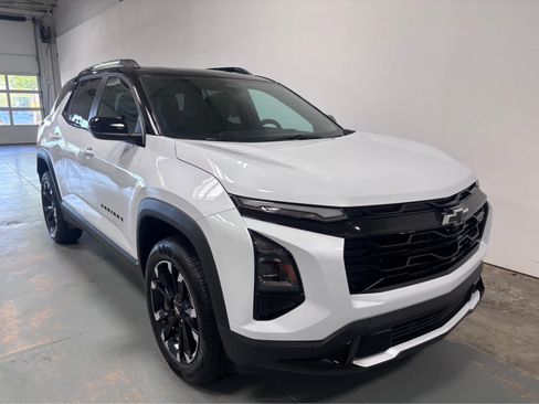 Used 2026 Chevrolet Equinox RS AWD/4WD image 5