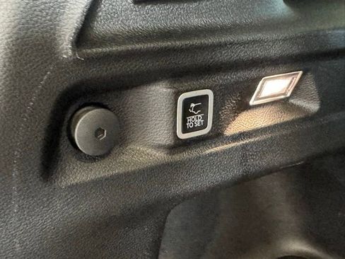 Used 2022 Jeep Grand Cherokee L Limited w/ Trailer Tow Group (B) AWD/4WD image 41