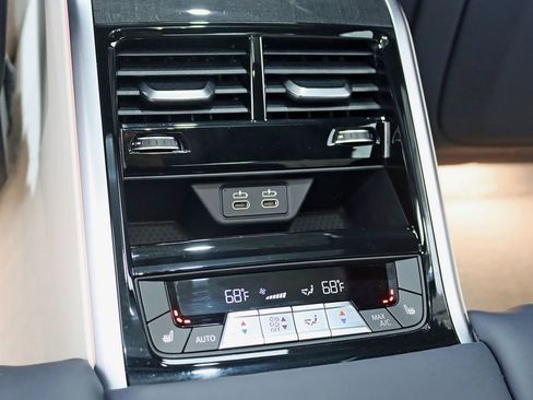 Used 2025 BMW ALPINA B8 xDrive Gran Coupe AWD/4WD image 31