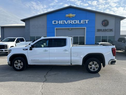 Used 2024 GMC Sierra 1500 SLT w/ SLT Convenience Package image 3