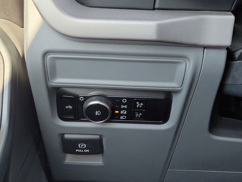 Used 2023 Ford F150 XLT image 14