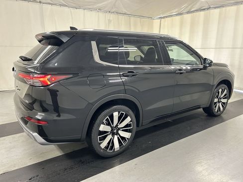 New 2026 Mitsubishi Outlander SEL AWD/4WD image 2