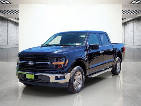 Used 2025 Ford F150 XLT w/ Equipment Group 301A Standard AWD/4WD image 11