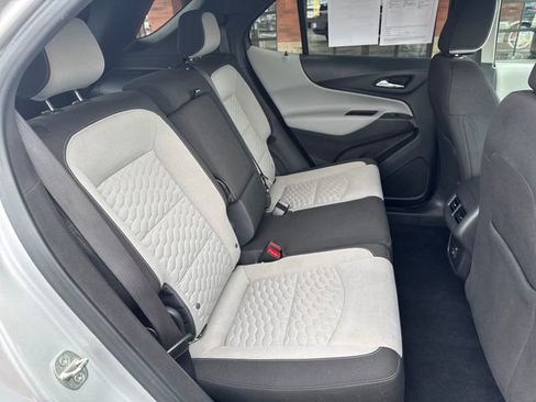 Used 2021 Chevrolet Equinox LS w/ LS Convenience Package FWD image 29