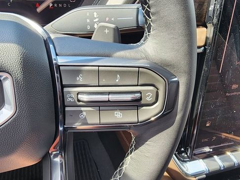 New 2026 GMC Yukon XL Denali Ultimate AWD/4WD image 25