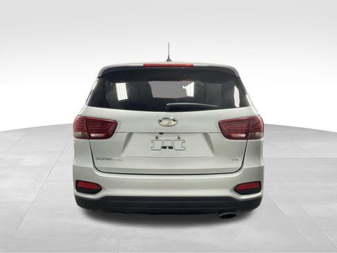 Used 2019 Kia Sorento AWD V6 image 8