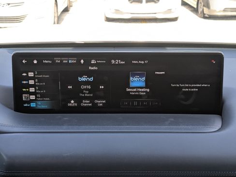 Used 2022 Genesis GV80 2.5T w/ Prestige Package 04 AWD/4WD image 21
