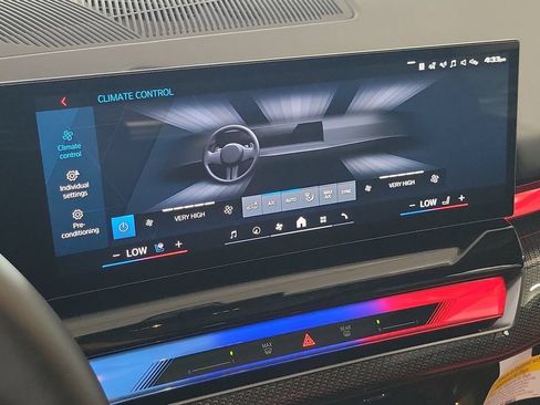 New 2027 BMW M5 Touring AWD/4WD image 18