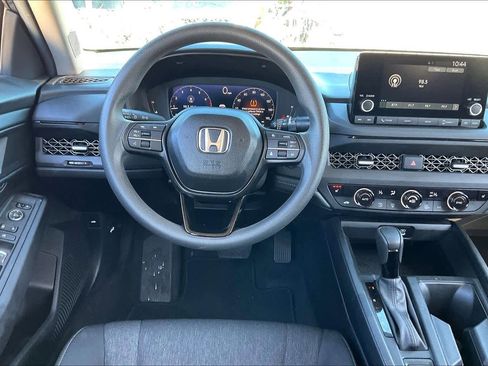 Used 2025 Honda Accord SE image 6