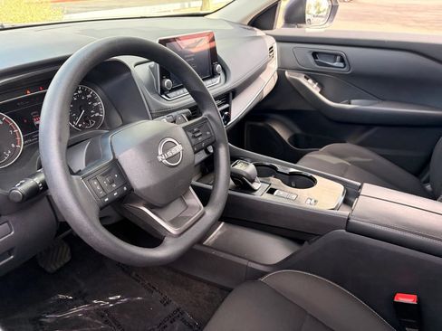 Certified 2025 Nissan Rogue S FWD image 18