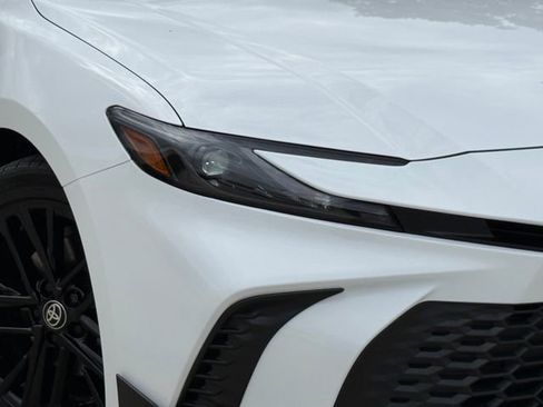 Used 2026 Toyota Camry SE w/ Multimedia Upgrade Package image 3